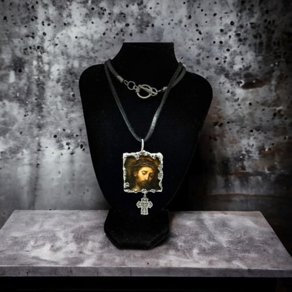 Suffering Christ Painting by Bartolomé Esteban Murillo Glass Hand Solder Pendant - Picture 15 of 15